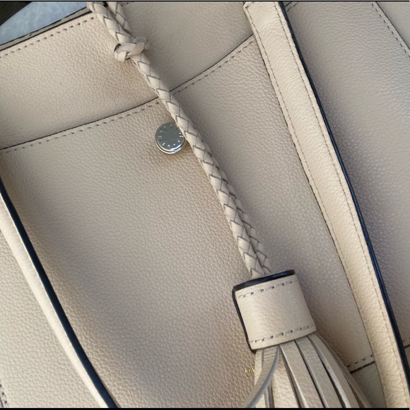 Henri Bendel Tote Bag - Picture 9 of 11